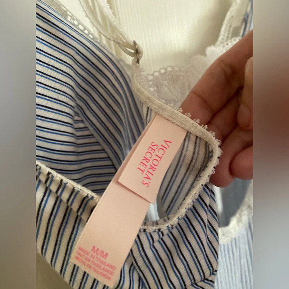 Vintage Victoria’s Secret nightgown open back - Picture 6 of 6